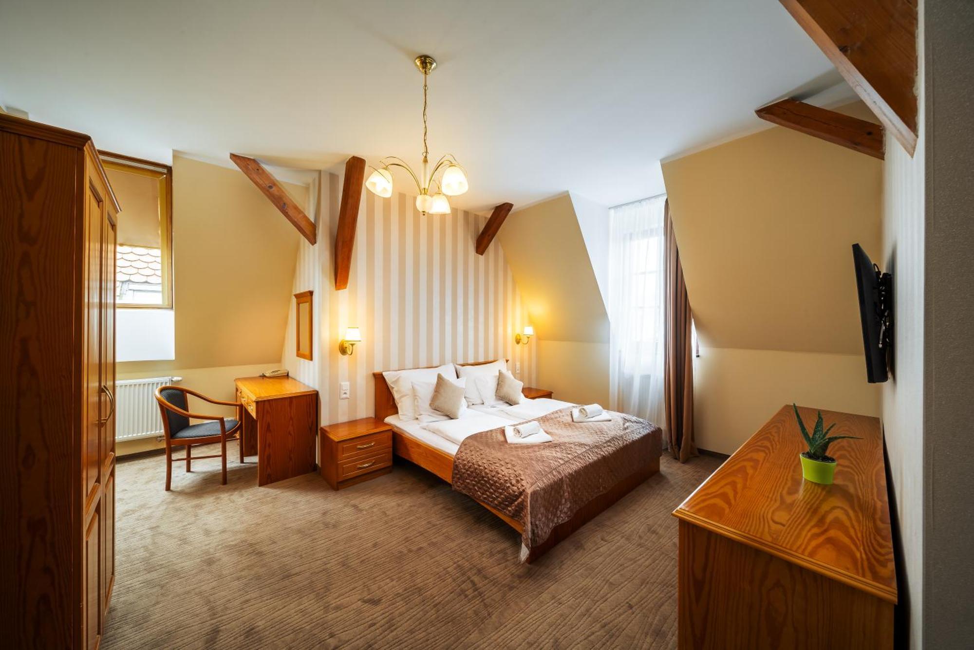 Hotel U Leva เลอโวชา ภายนอก รูปภาพ